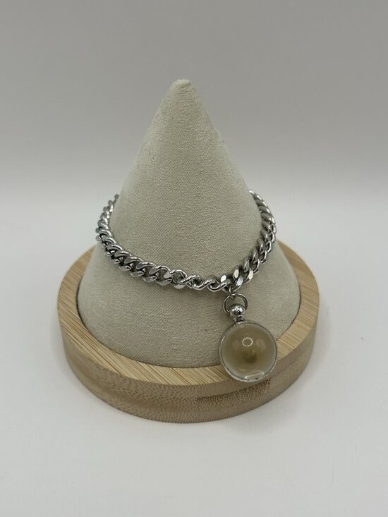 Unbranded Jewelry - Vintage Lucite Mustard Seed Amulet of Faith Charm Bracelet Silver Tone Religious